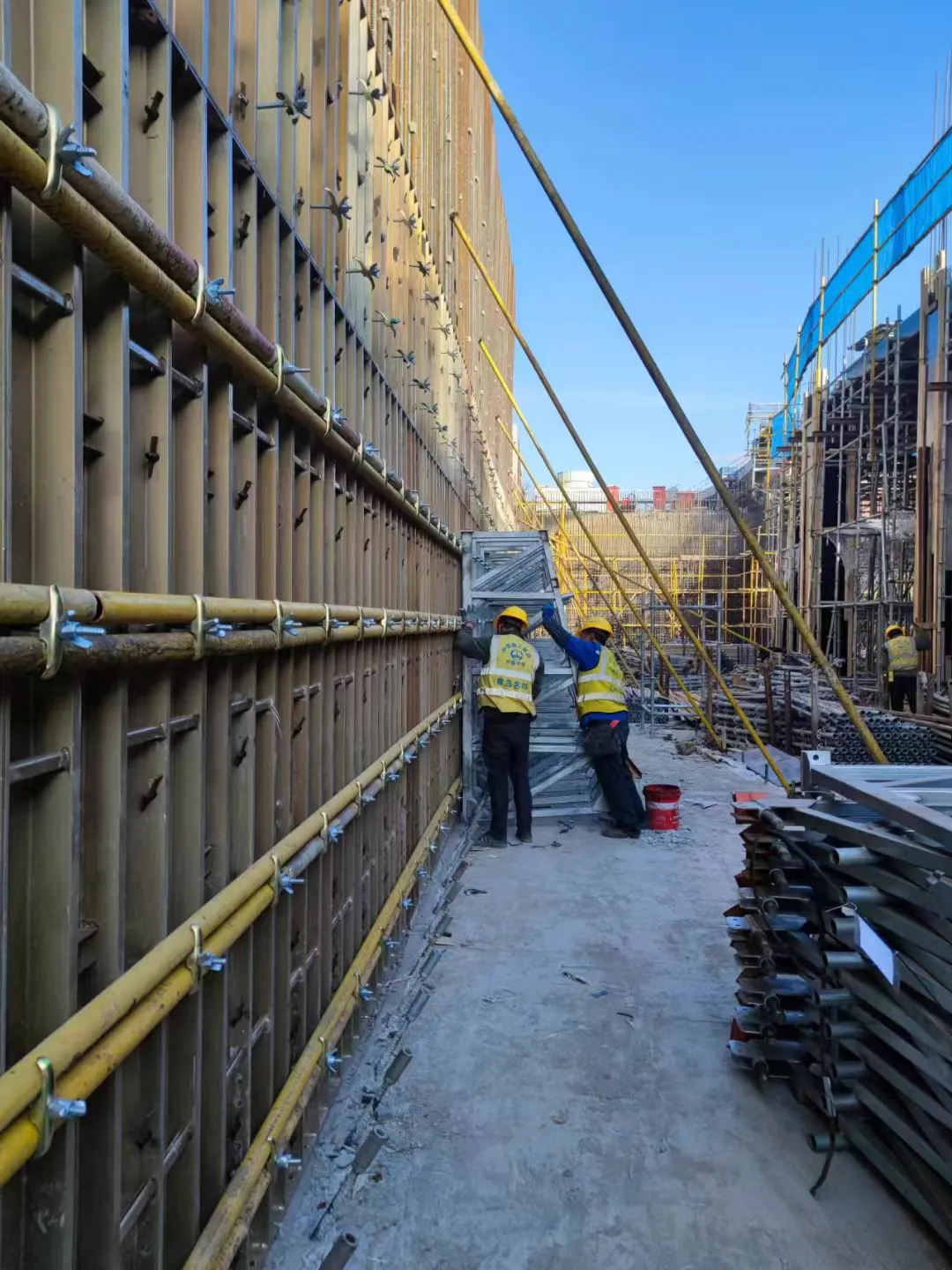 Concrete Lateral Pressure and How It Sets Tie Rod Spacing